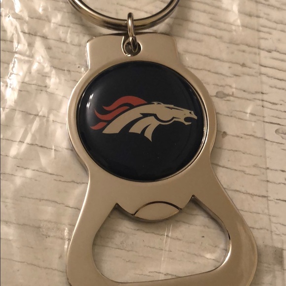 Broncos - Picture 3 of 5